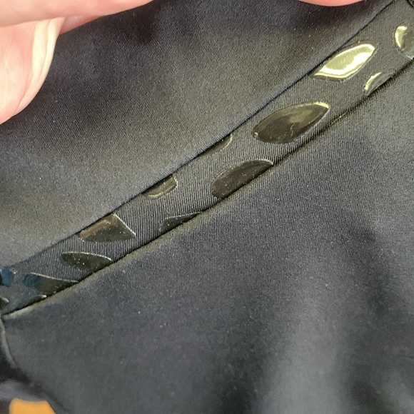 SYNC EQUESTRIAN PLEATED VENOM TOP- XS BLACK. UNSTOPPABLE ON SLEEVE - Picture 8 of 10